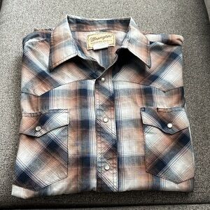 Wrangler Western Plaid short sleeve Shirt in Blue and Brown
